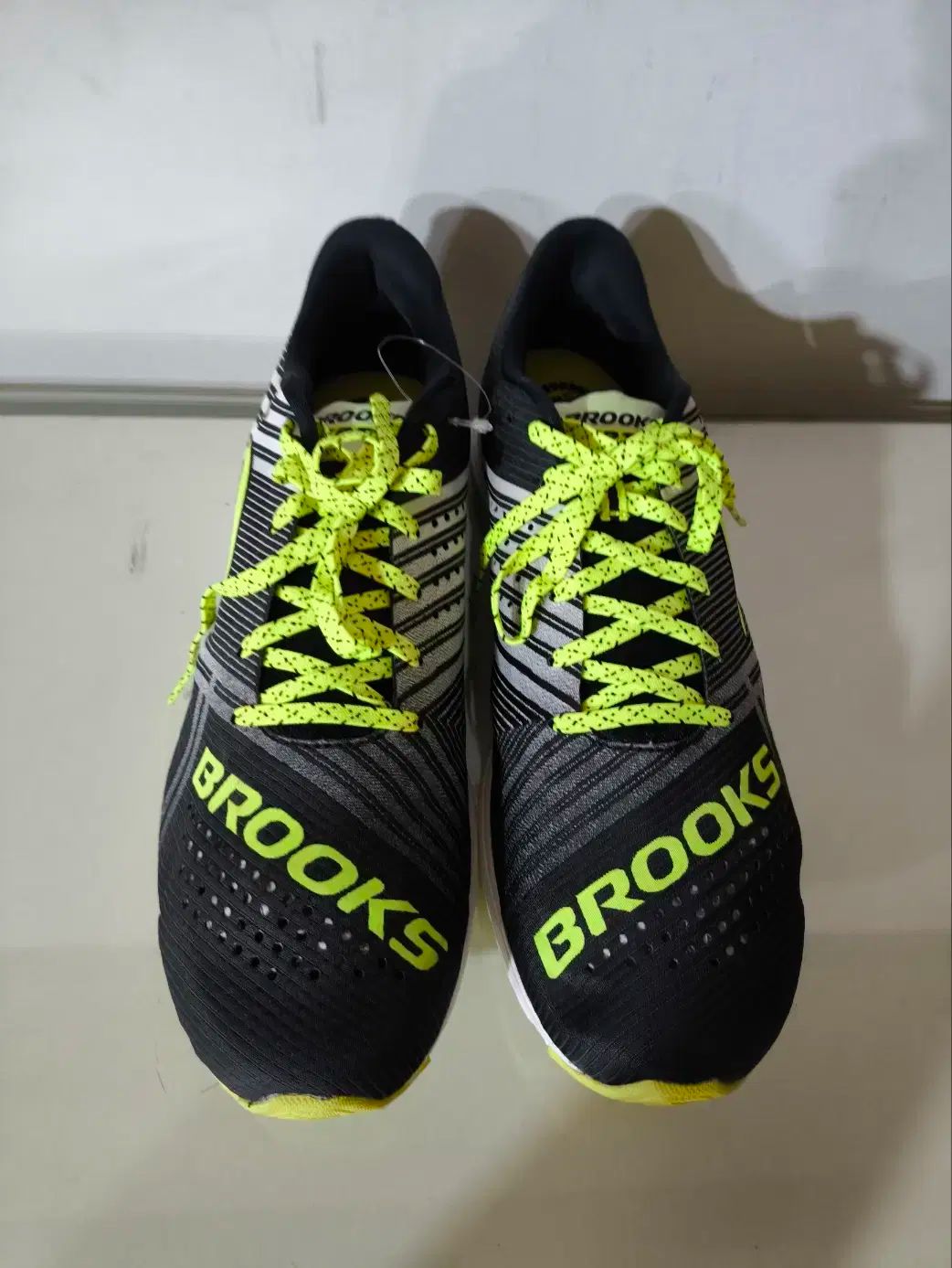 285mm ブルックス ハイペリオン ランニングシューズ