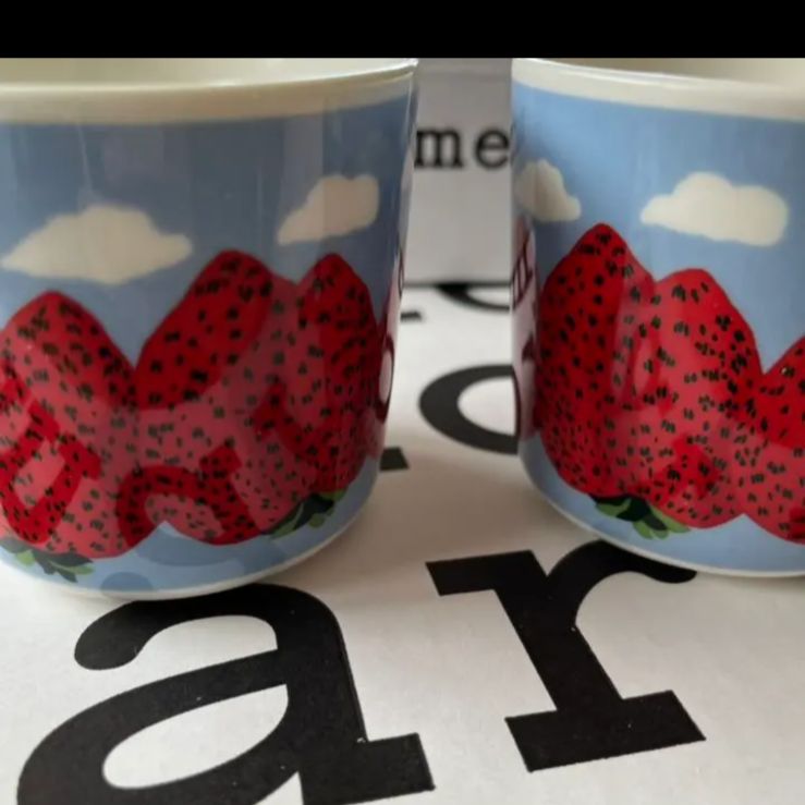 marimekko MANSIKKAVUORET マンシッカヴォレット 限定品 ラテマグ 新品