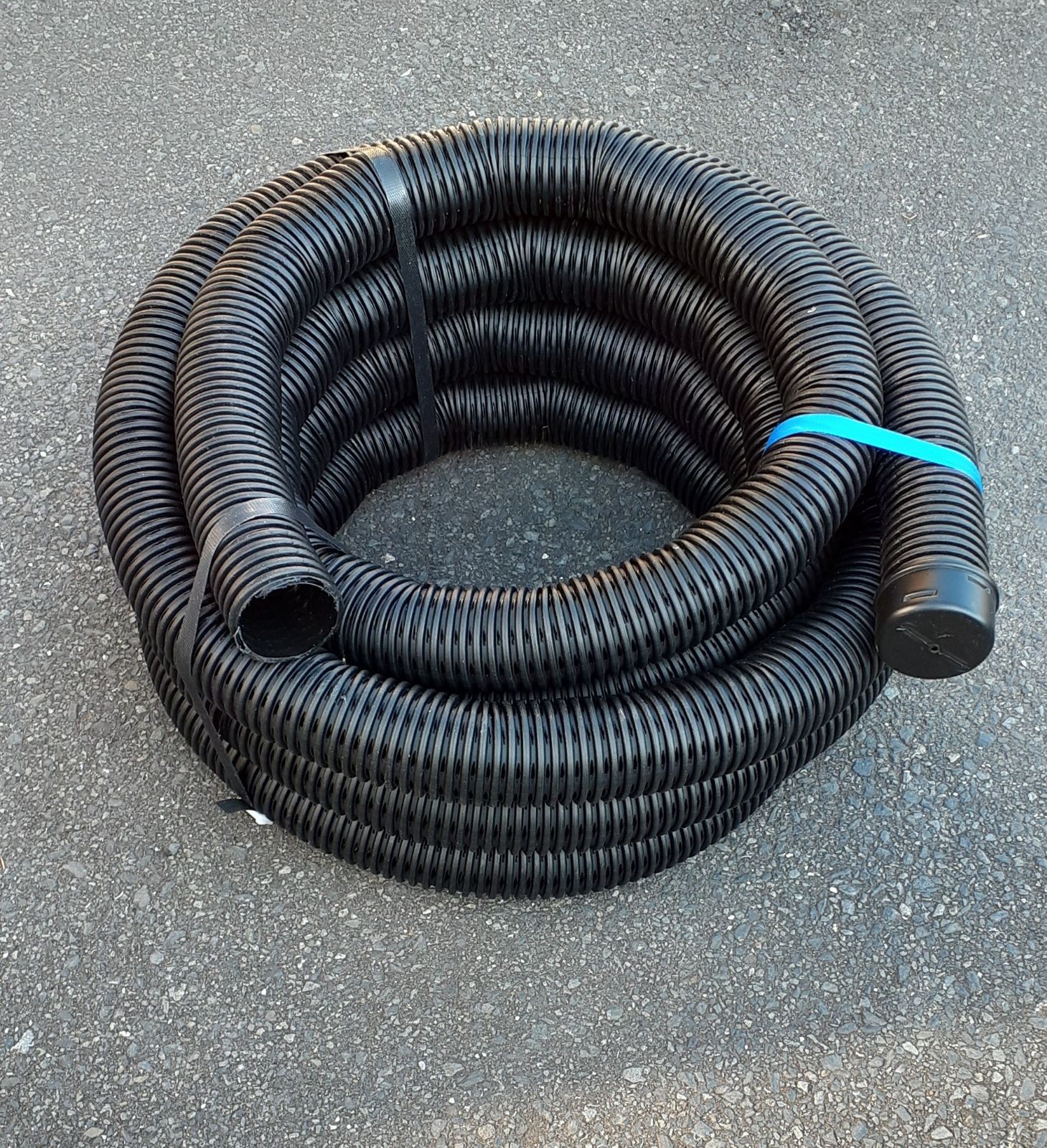 Φ60 内径60mm×10ｍ 暗渠排水パイプ 暗渠パイプ Amazon.co.jp: Φ60×10M巻〈暗渠パイプ1巻+キャップ1ケ〉 ※ソケット別売