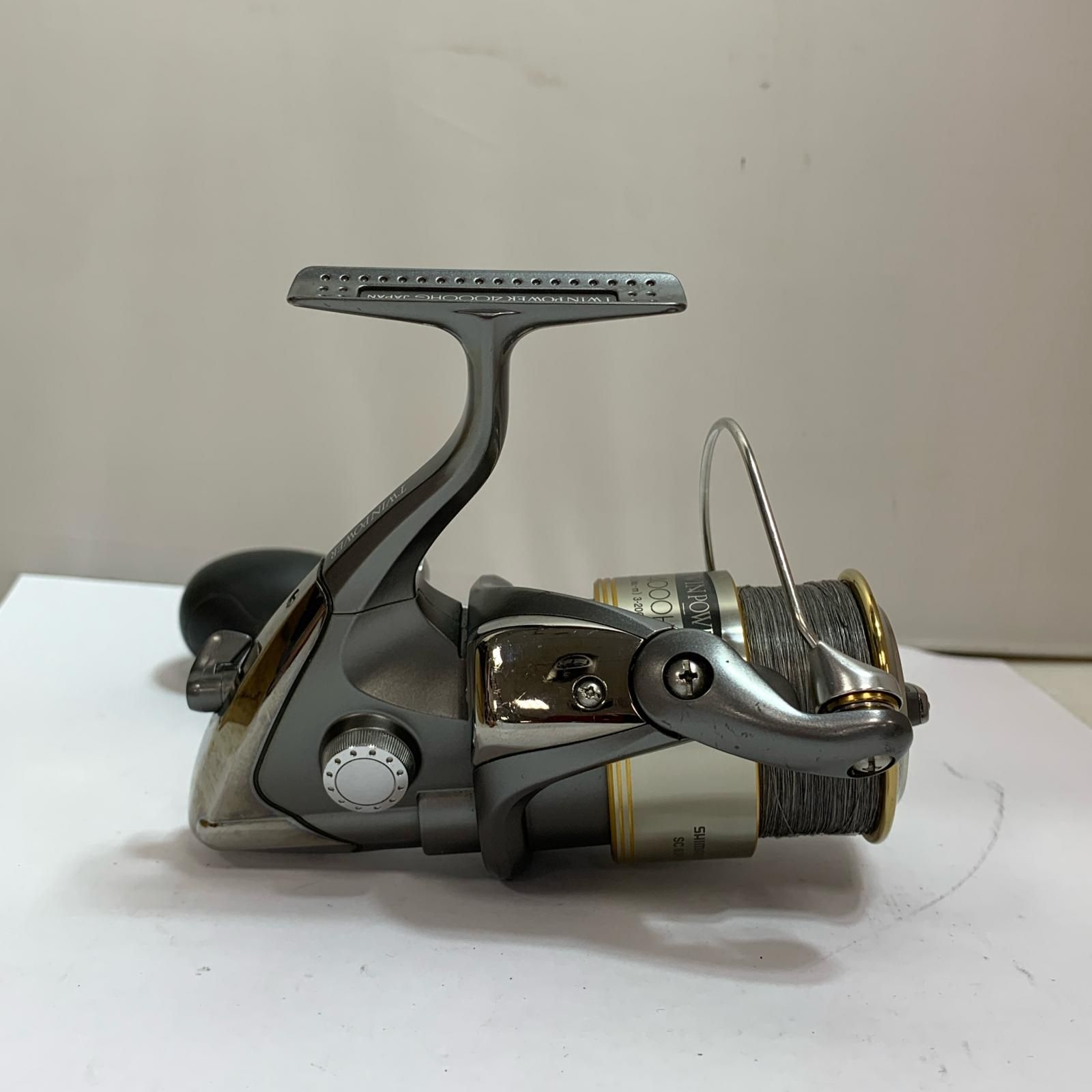SHIMANO シマノ 02ツインパワー 4000HG スピニングリール