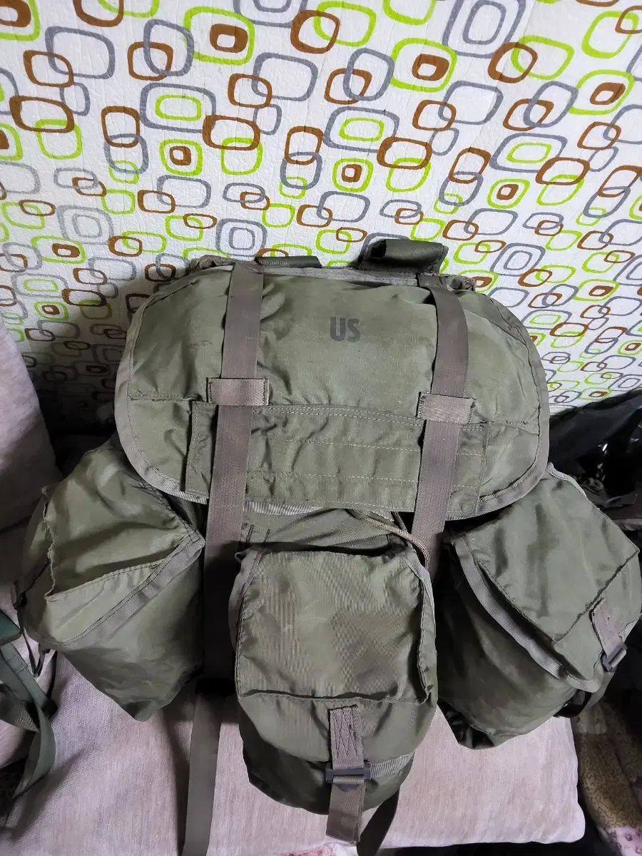 ベトナム戦争 トロピカル リュックサック 本物の米軍 - メルカリ