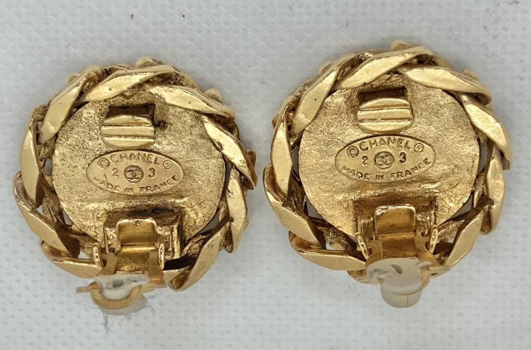 CHANELイヤリング 24C【CHANEL】ローラースケート・ロゴ イヤリング (CHANEL