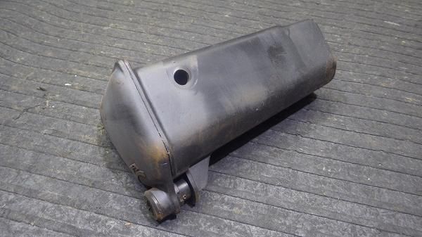 ホンダ　GB250クラブマン　MC10　工具ボックス　H136-50
