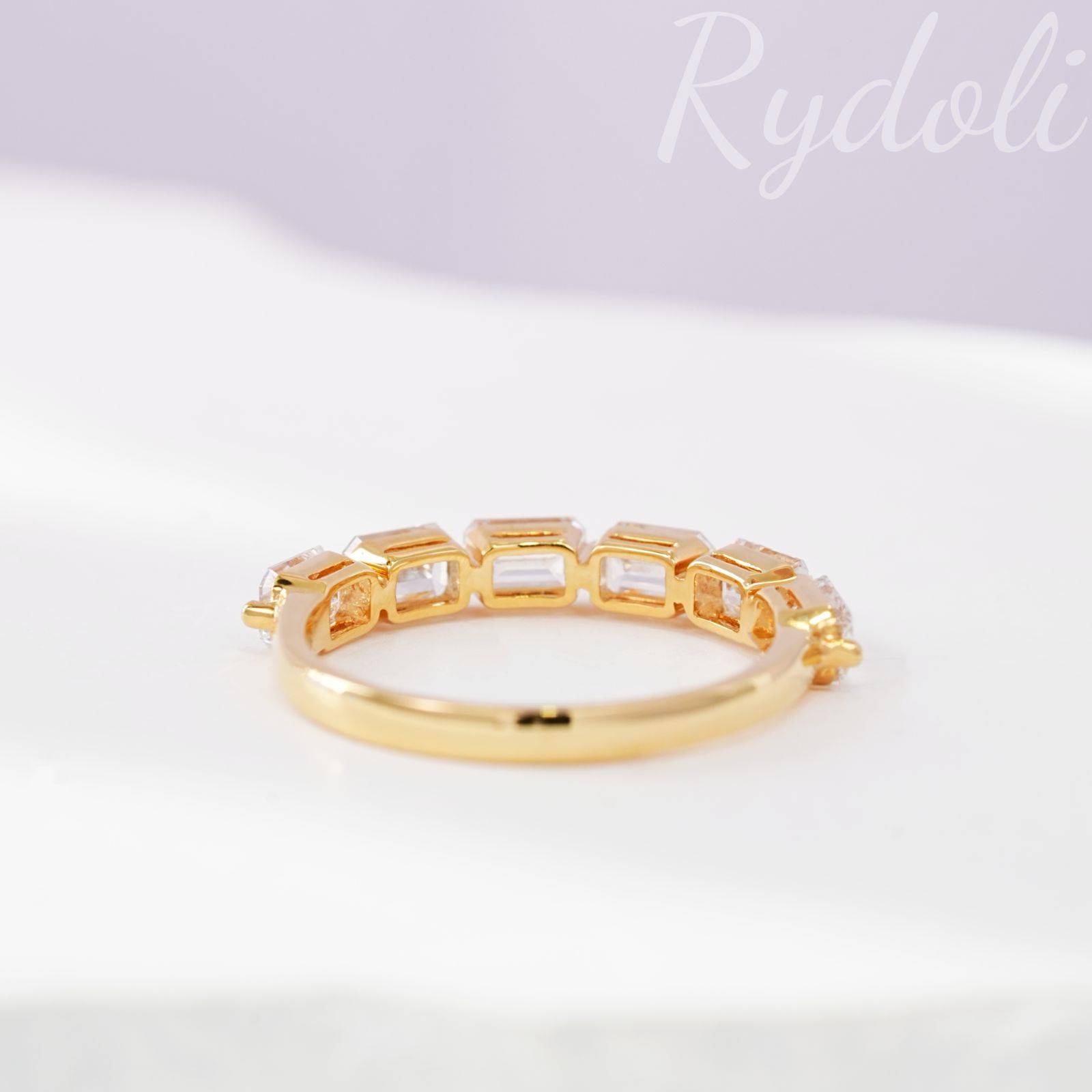 K18 1.5ct エメラルドカット ハーフエタニティリング オーダーメイド 