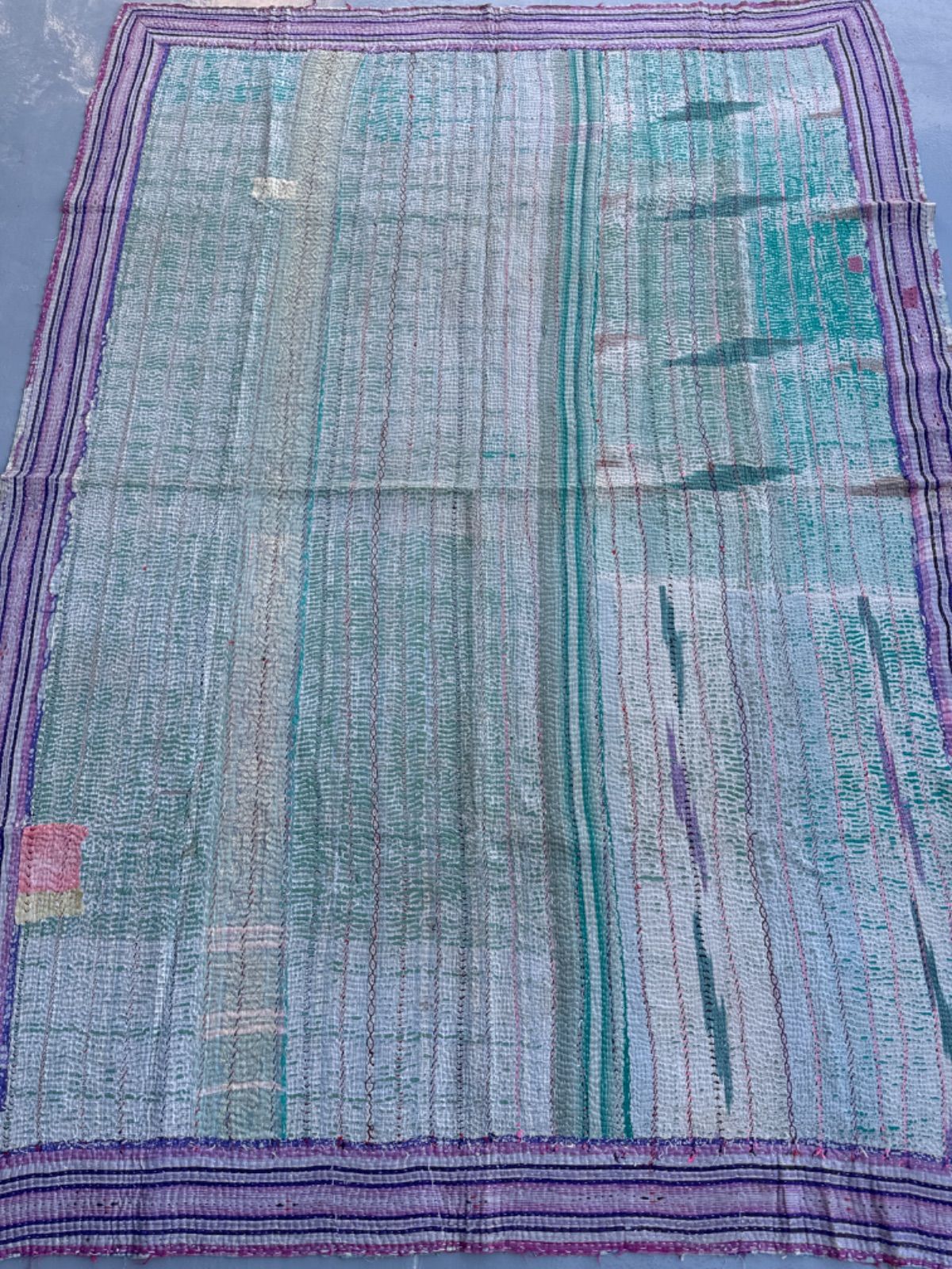 インド