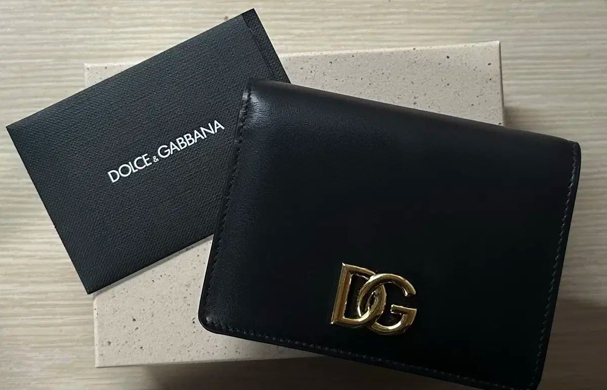 Dolce-Gabbana ドルチェ＆ガッバーナ 二つ折り財布