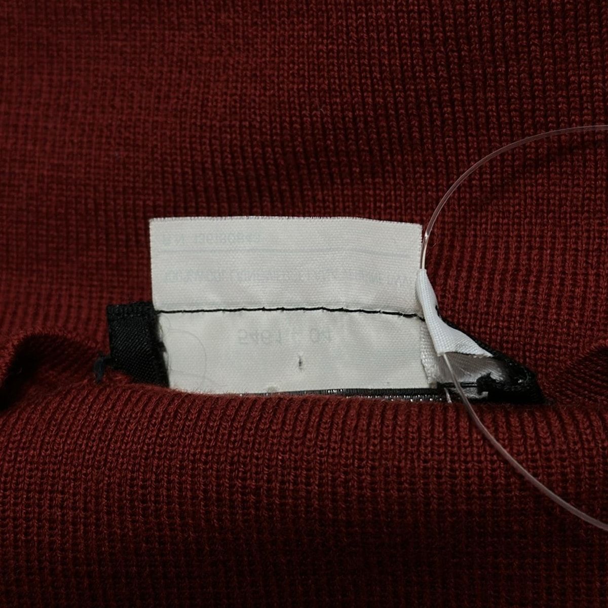 品質保証で 、高速配送！ FERRAGAMO|SalvatoreFerragamo サルバトーレフェラガモ カーディガン サイズS レディース - レッド 長袖|ガンチーニ 保証書付、新品送料無料。