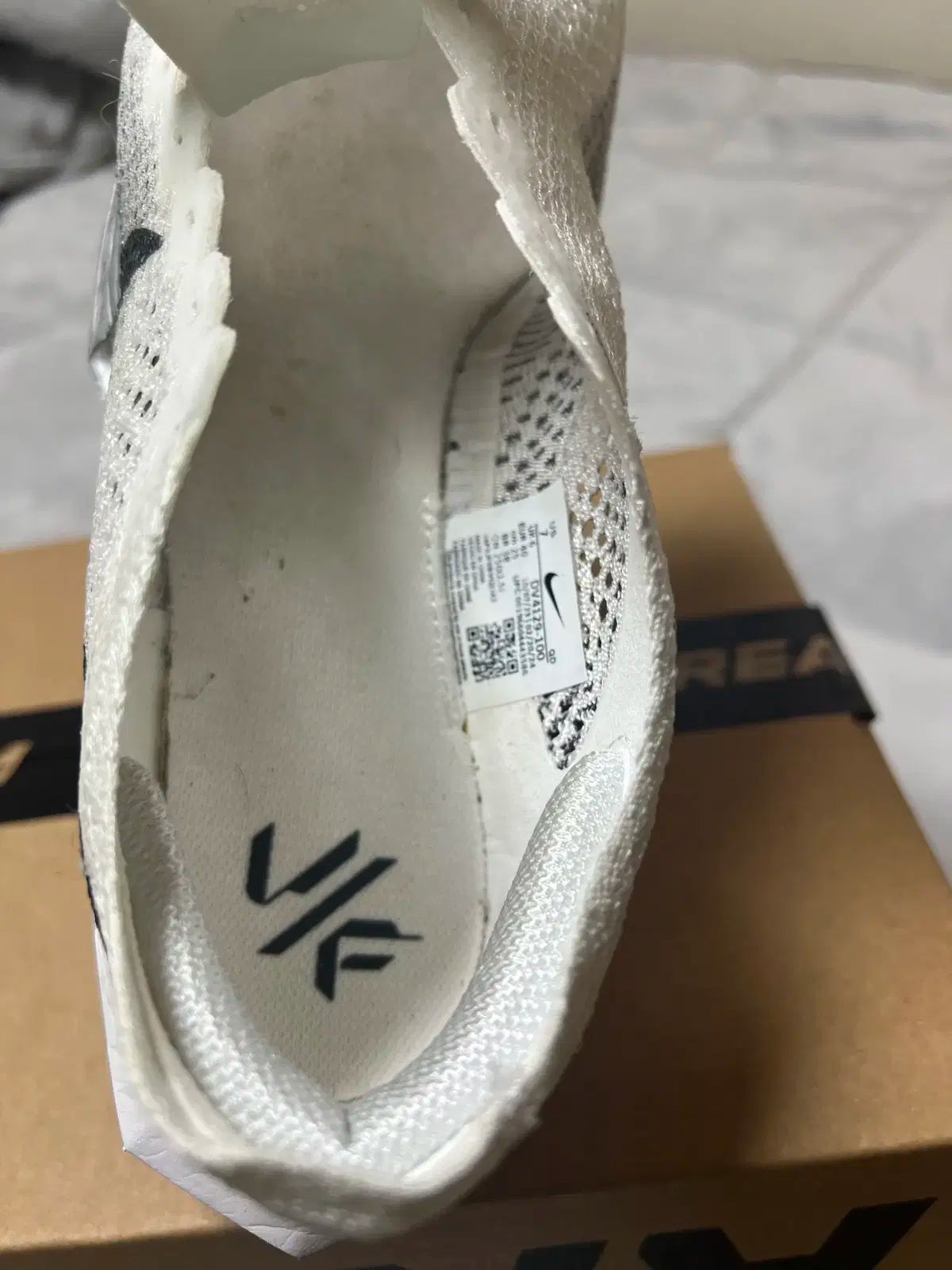 ヴェイパーフライ3 ホワイト