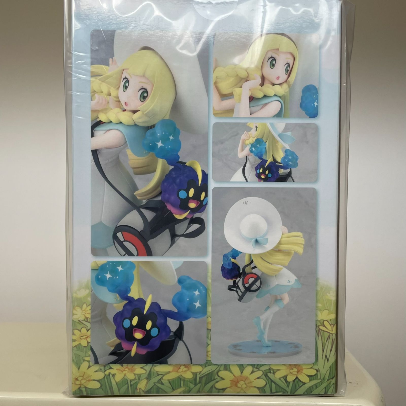 新品未開封☆ポケモンセンターオリジナル フィギュア リーリエ＆コスモッグ