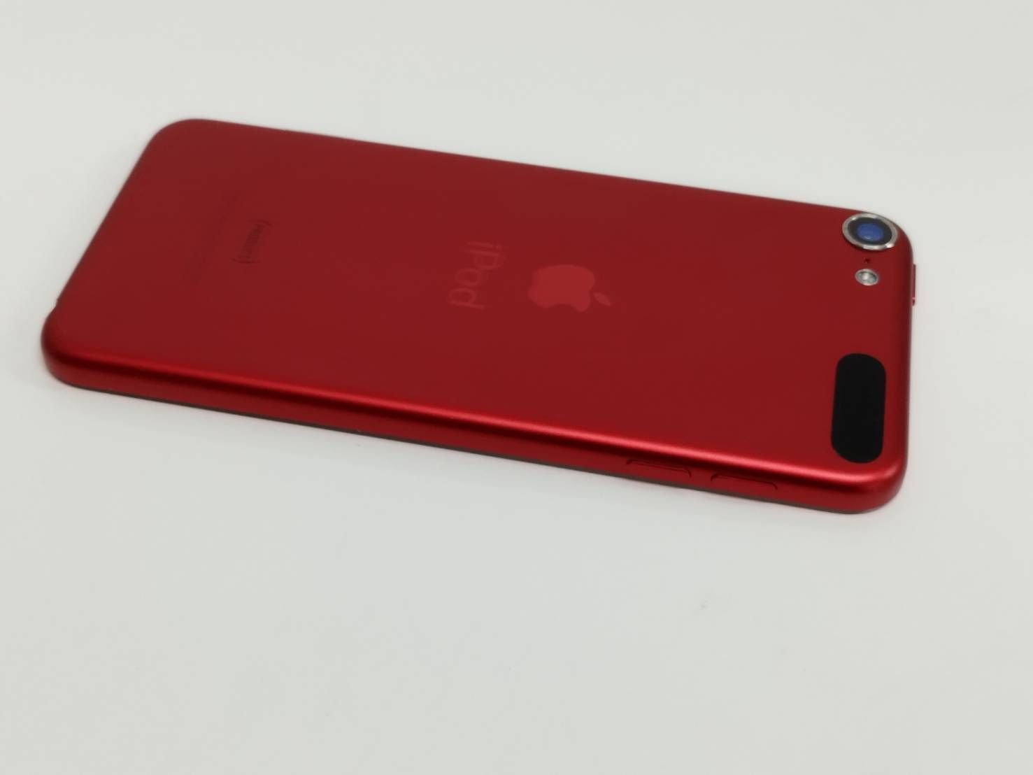 本体のみ iPod touch 第7世代 MVHW2J/A レッド 32GB 第7世代】iPod touch A2178 (MVHW2J/A) 32GB スペースグレイ
