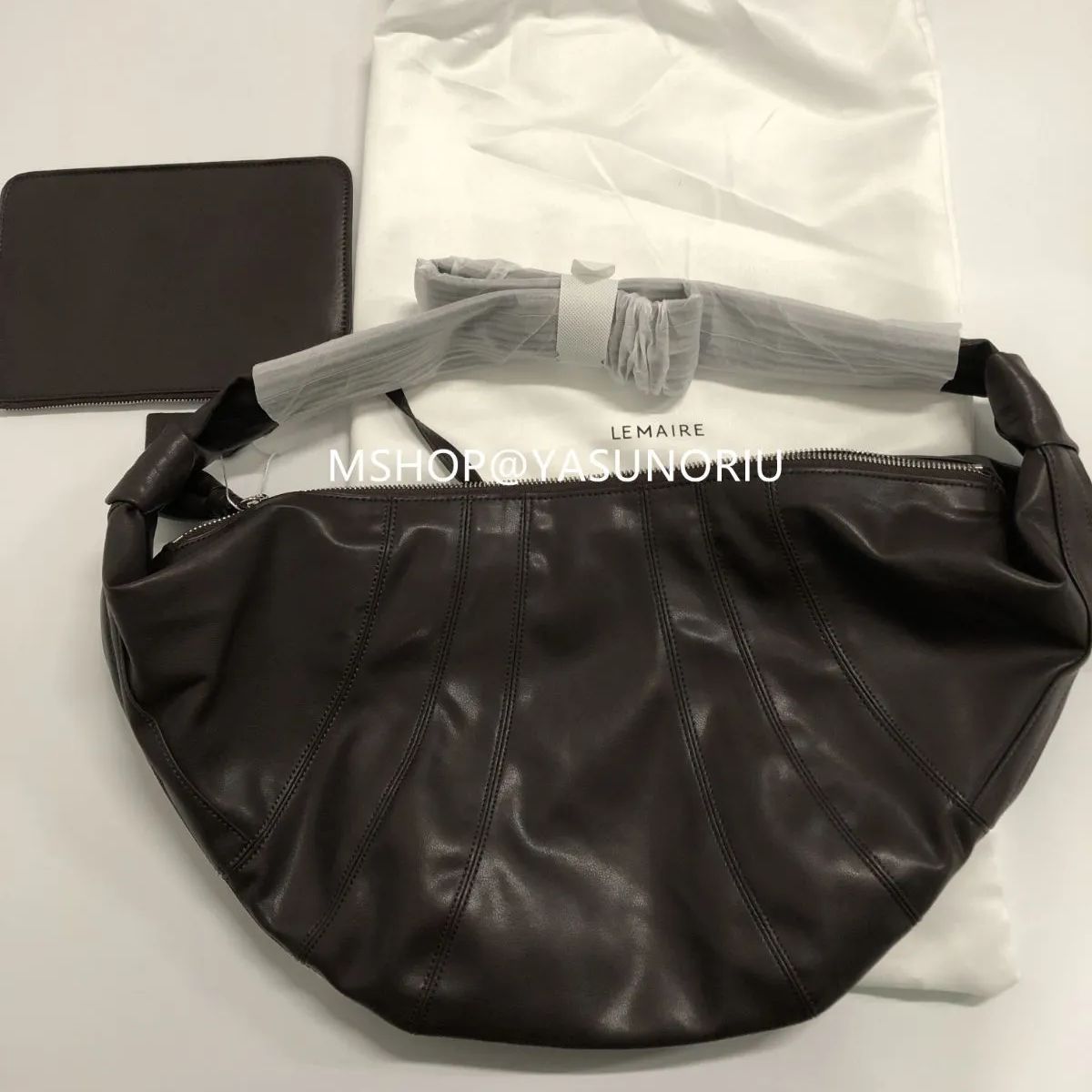LEMAIRE クロワッサン ショルダーバッグ チョコレートLarge LEMAIRE クロワッサン ショルダーバッグ チョコレートLarge