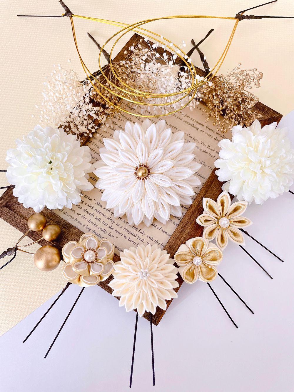 七五三髪飾り 成人式髪飾り 白無垢 結婚式つまみ細工 つまみ細工髪飾り【ホワイト×ゴールド】成人式 七五三 和装 着物 結婚