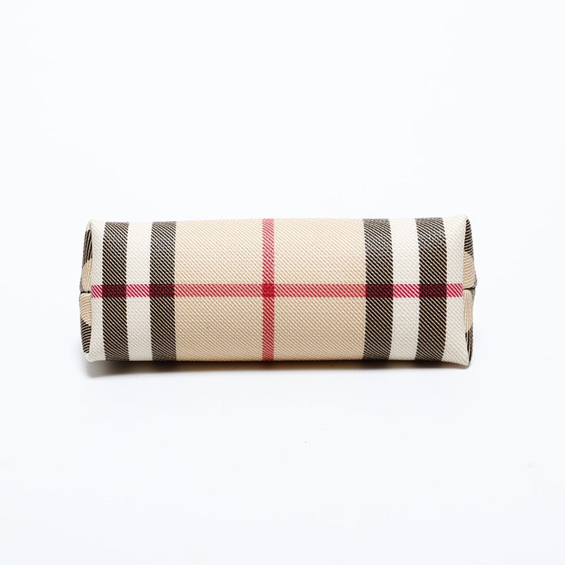 BURBERRY バーバリー ポーチ ノバチェック PVC - メルカリ
