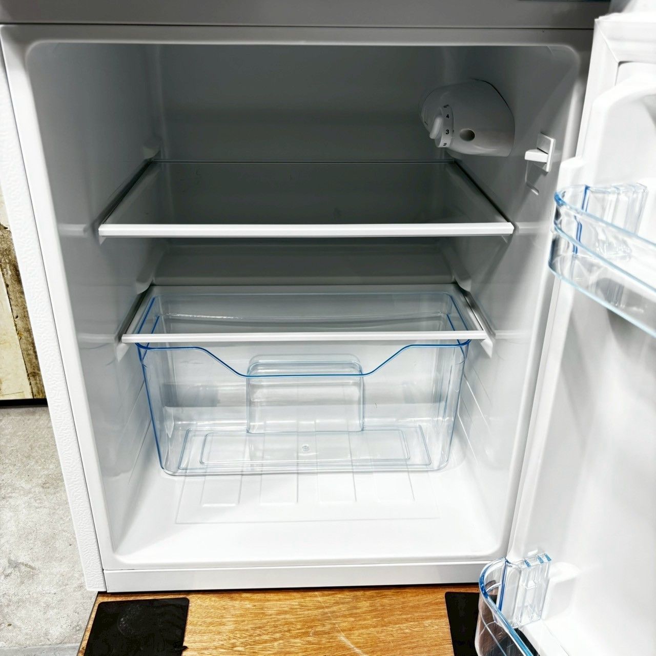 お買い得品 【2024年製】 SAMKYO サムキョ GU90 冷蔵庫 95L