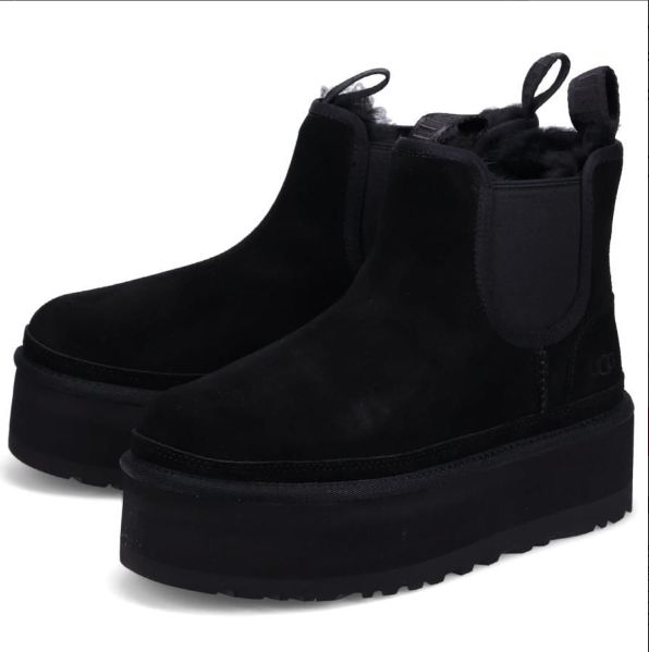 新品未使用　UGG Neumel Platform Chelsea 25cm