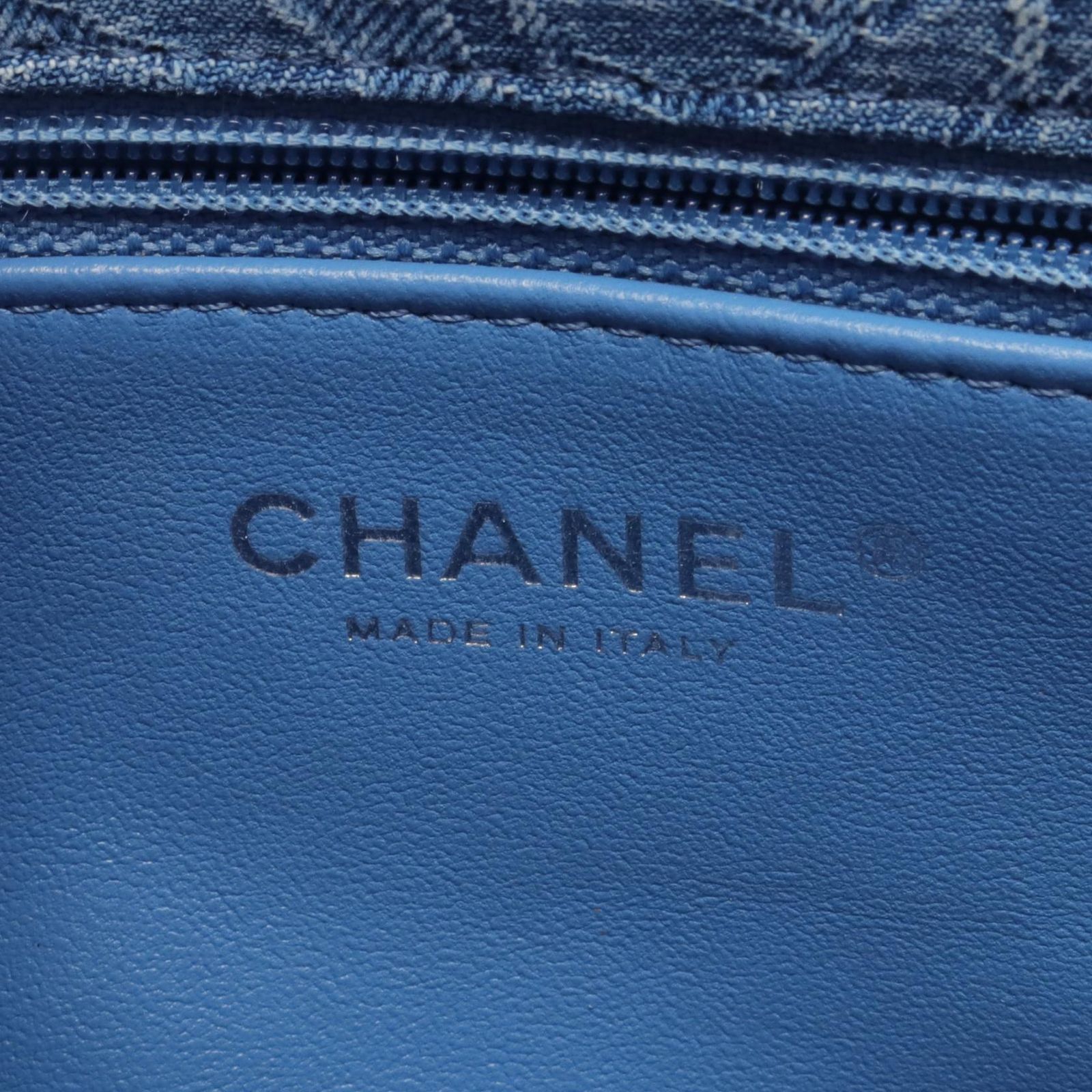 未使用品△CHANEL シャネル AS3829 デニム ミニ マトラッセ ココマーク カメリア チェーン ショルダーバッグ ランダムシリアル ショルダーバッグ インディゴブルー シルバー金具 保存袋付き イタリア製 レディース CHANEL（シャネル） 未使用品△CHANEL AS3829 デニム ミニ マトラッセ