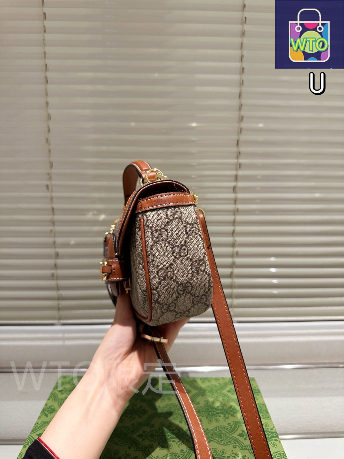 今日特価】Gucci 1955 Mini Vintage Top Handle Saddle Bag