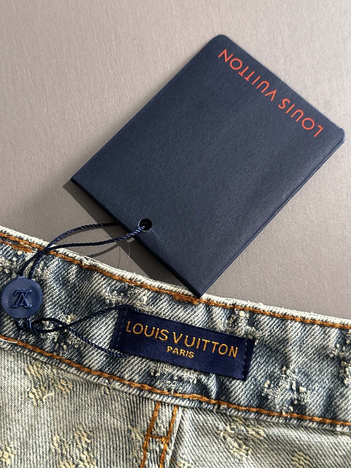 今日特価】LV 2025SS モノグラム満タッチ刺繍デニムショート