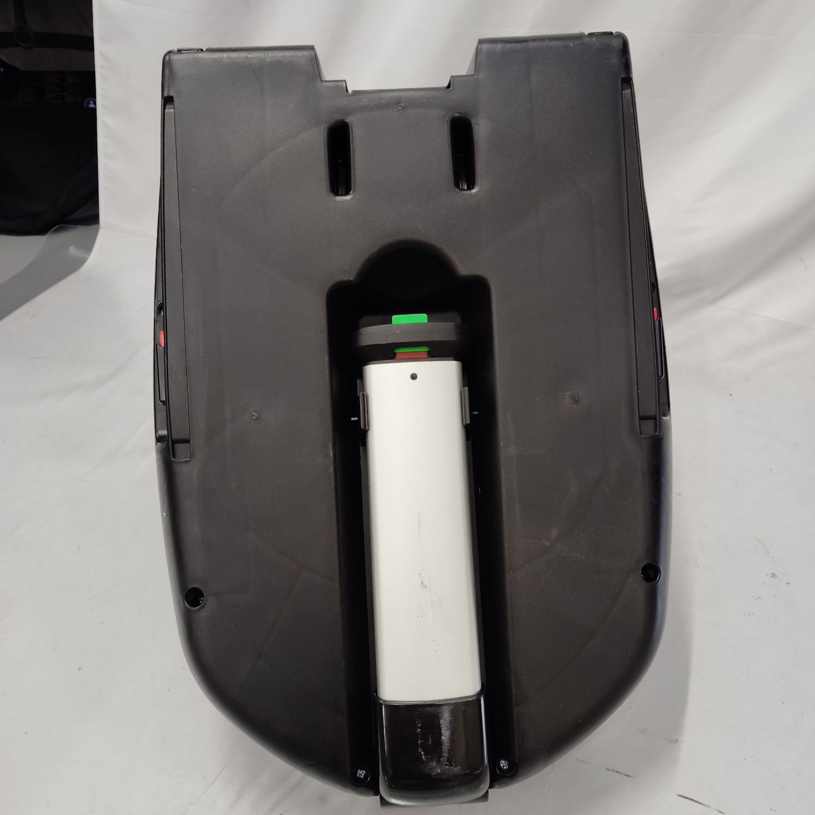 【極美品】マムズキャリー ターンレジェFIXチャイルドシート ISOFIX 極美品】西松屋 マムズキャリー ターンレジェFIX グレー ISOFIX