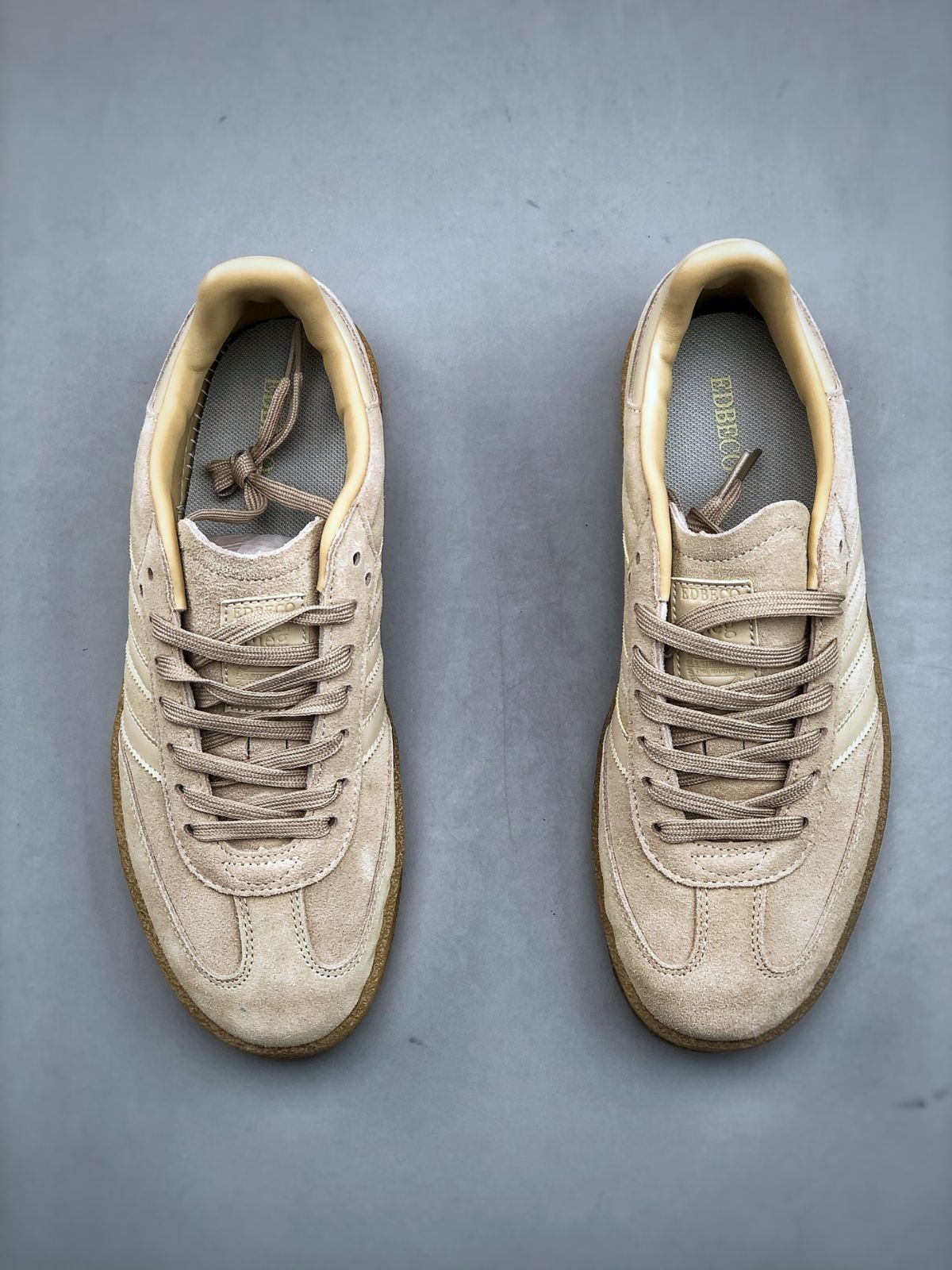 RONNIE FIEG × CLARKS × ADIDAS SAMBA WHEAT ロニー・ファイグ × クラークス × アディダス サンバ ウィート ID7298