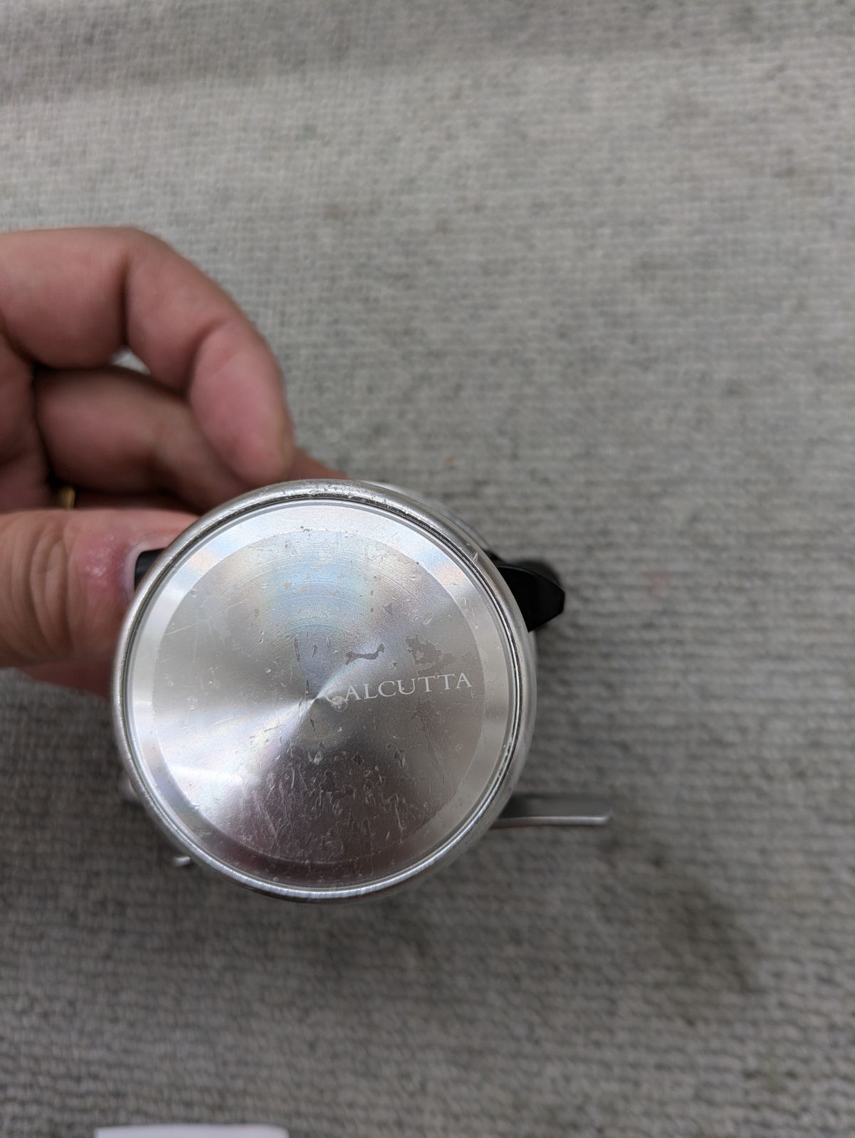 シマノ 12カルカッタ 100 右巻き シマノ 12カルカッタ 100 右巻き