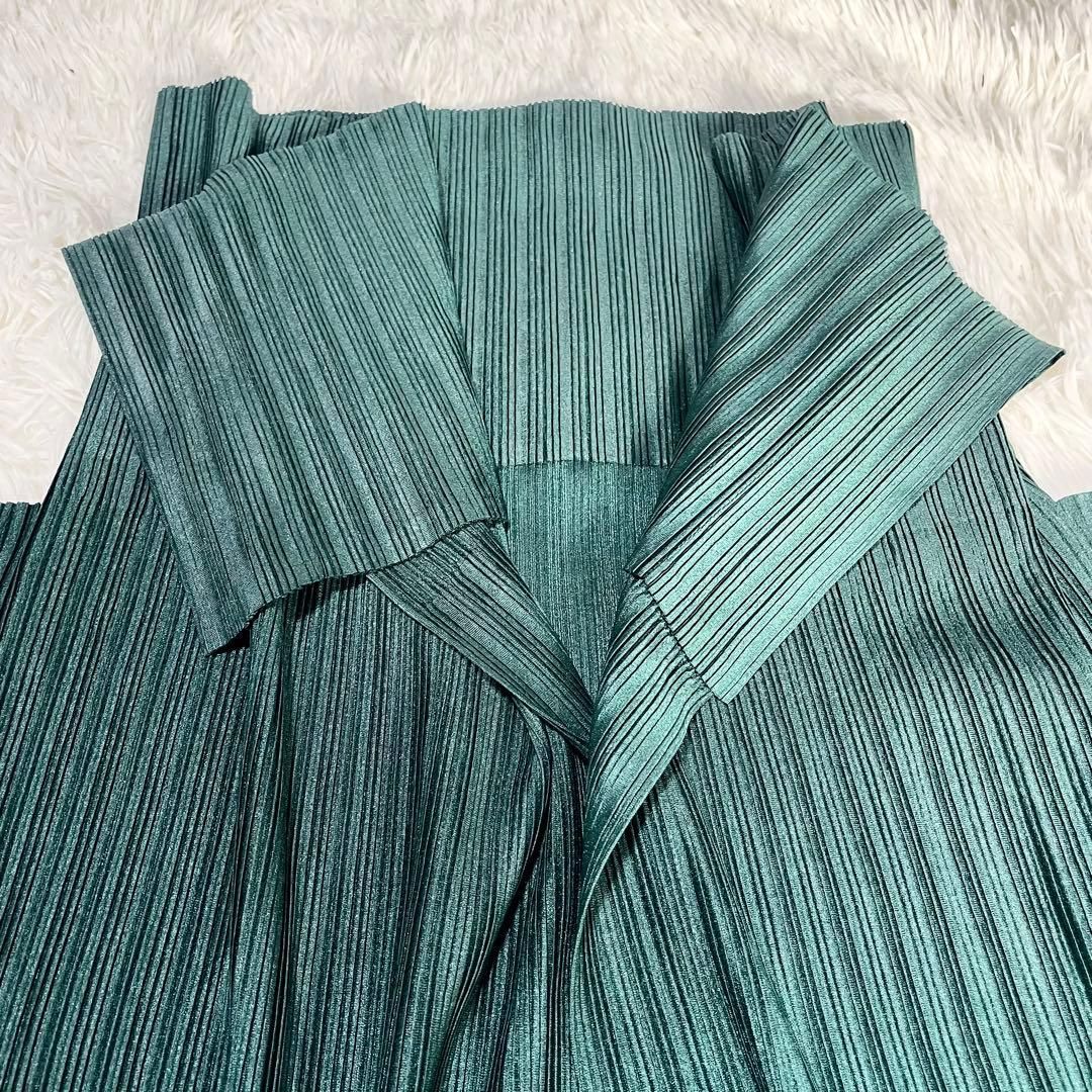 プリーツプリーズ　限定トップス　未着用です　イッセイミヤケ プリーツ プリーズ イッセイ ミヤケ“ダンス”着想のウェア＆トウ