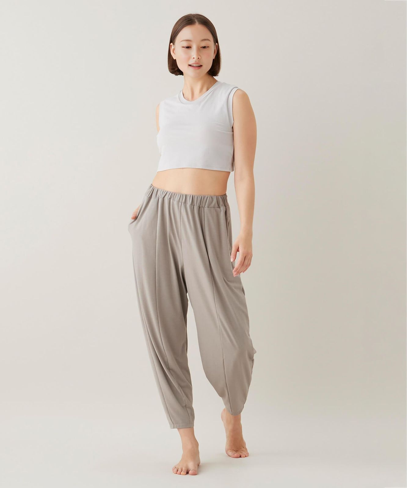 レディースパンツ シンプル