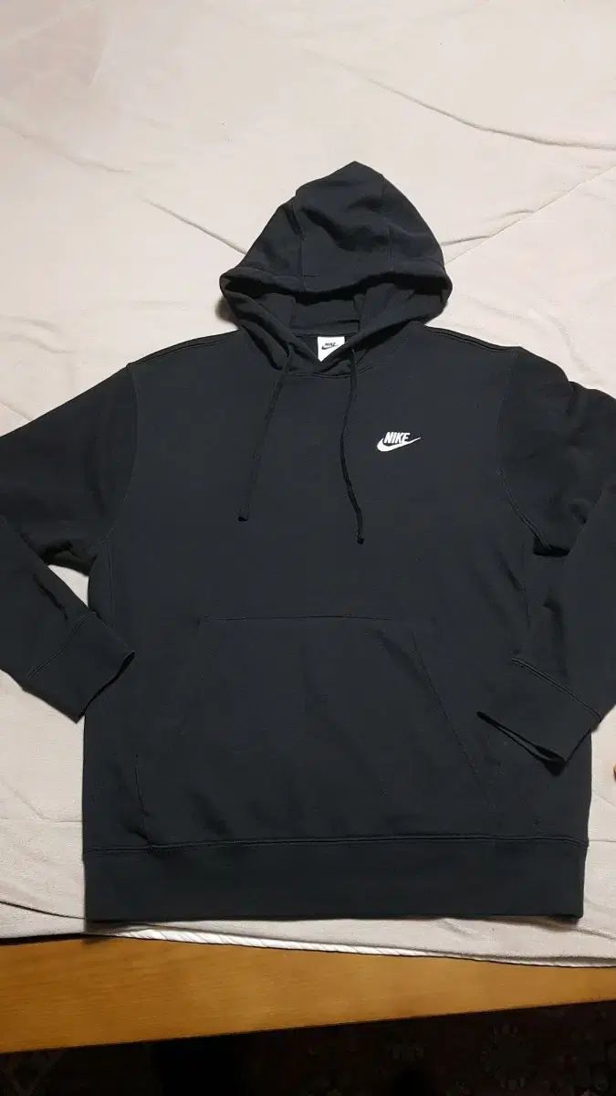Nike(ナイキ） フード 実寸 105 胸 58 雑穀 69