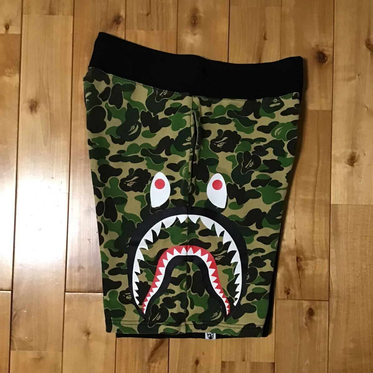 ABC camo green side シャーク スウェットハーフパンツ Sサイズ a bathing ape shark sweat shorts BAPE  エイプ ベイプ ABCカモ - メルカリ