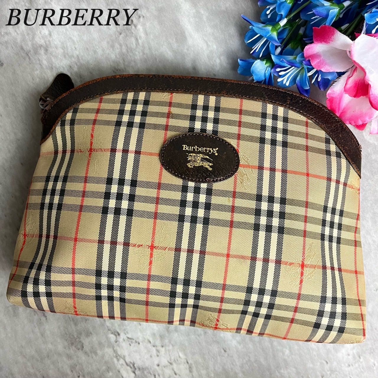 ✨良品✨BURBERRY バーバリー 化粧ポーチ バニティバッグ ノバチェック シャドーホース柄 ロゴ型押し 総柄 キャンバス レザー レディース  ベージュ 肌色 ブラウン 茶色 - メルカリ