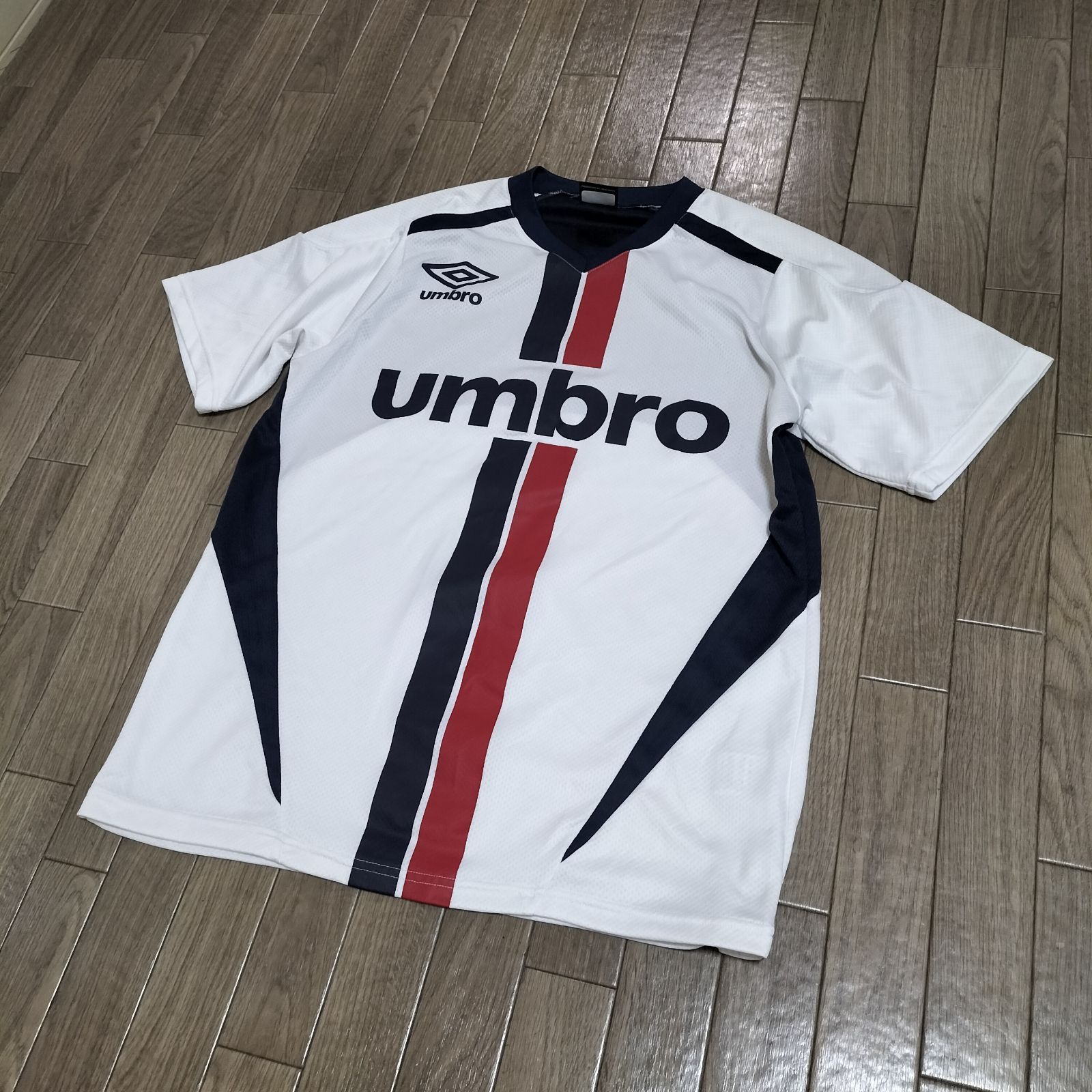 UMBRO 古着　ゲームシャツ　ユニフォーム　イングランド代表　XLサイズ umbro ゲームシャツ イングランド代表 y2k ユニフォーム 古着 Tシャツ