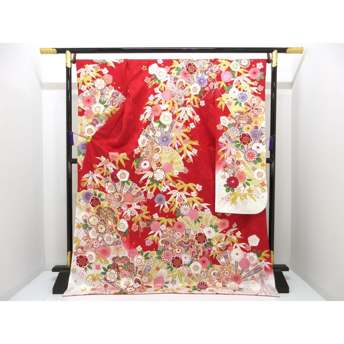 振袖 友禅金彩加工 刺繍入りボカシ染 - メルカリ