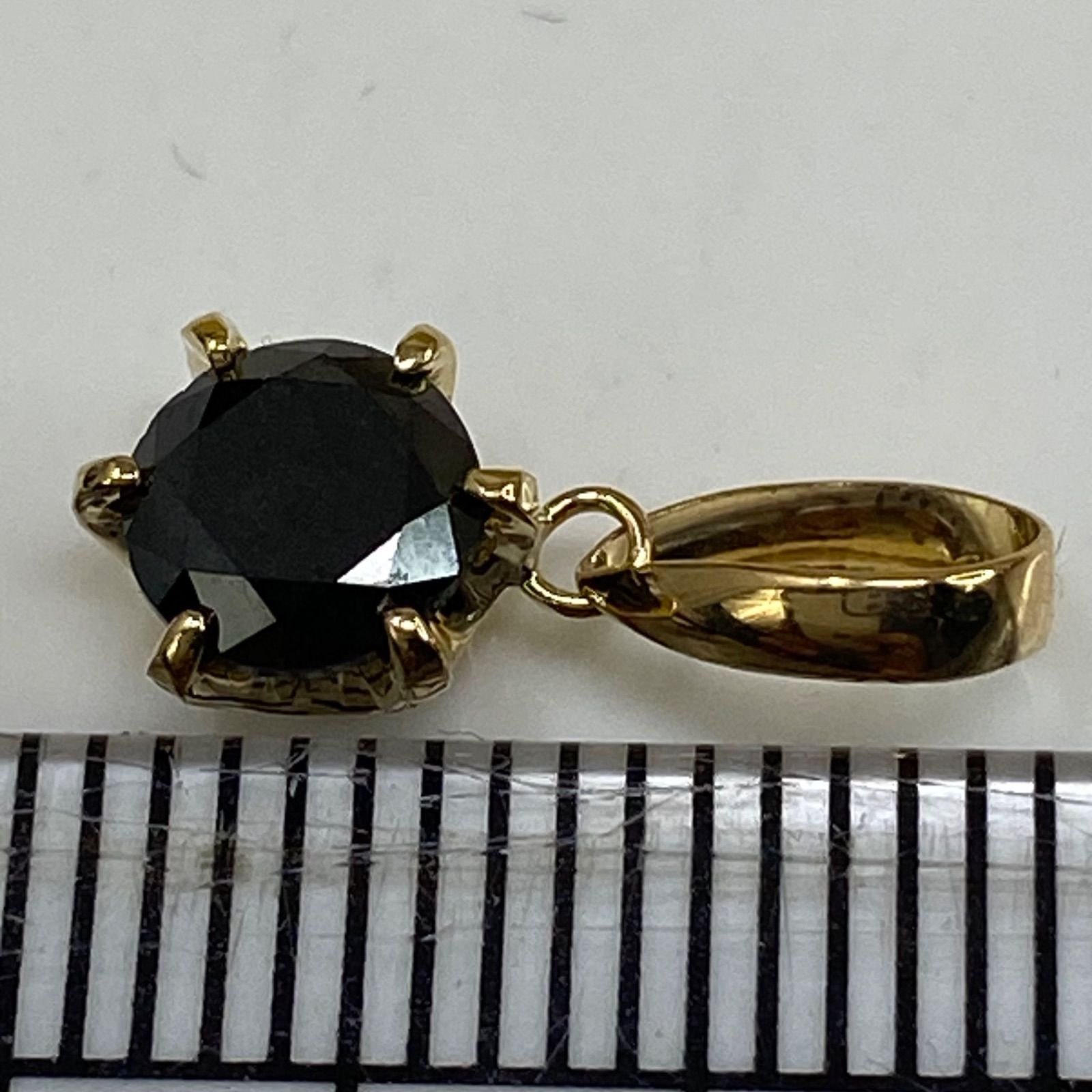 k18YG AU750 18金 ブラックダイヤモンド 0.65ct-