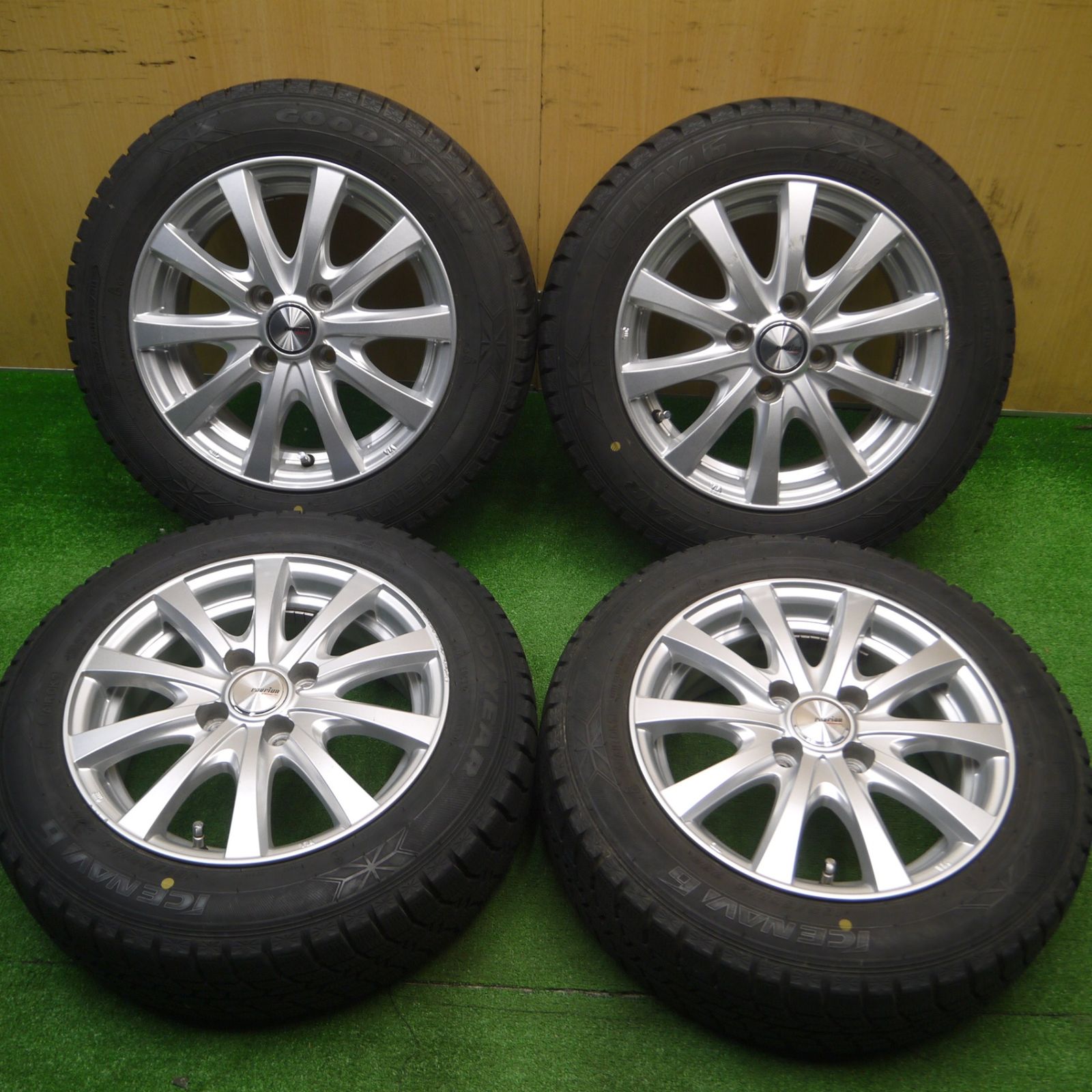 [送料無料] バリ溝！9分スタッドレス 165/65R14 グッドイヤー アイスナビ6 ravrion RS01 ラブリオン 14インチ PCD100/4H4102302Hス