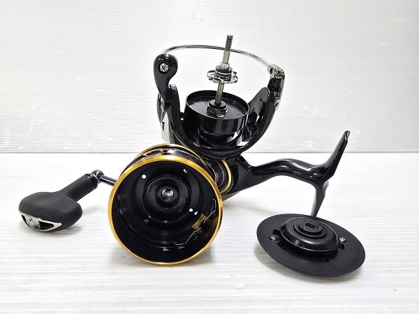 中古品】 ダイワ Daiwa スピニングリール 21 カルディア LT 4000-CXH