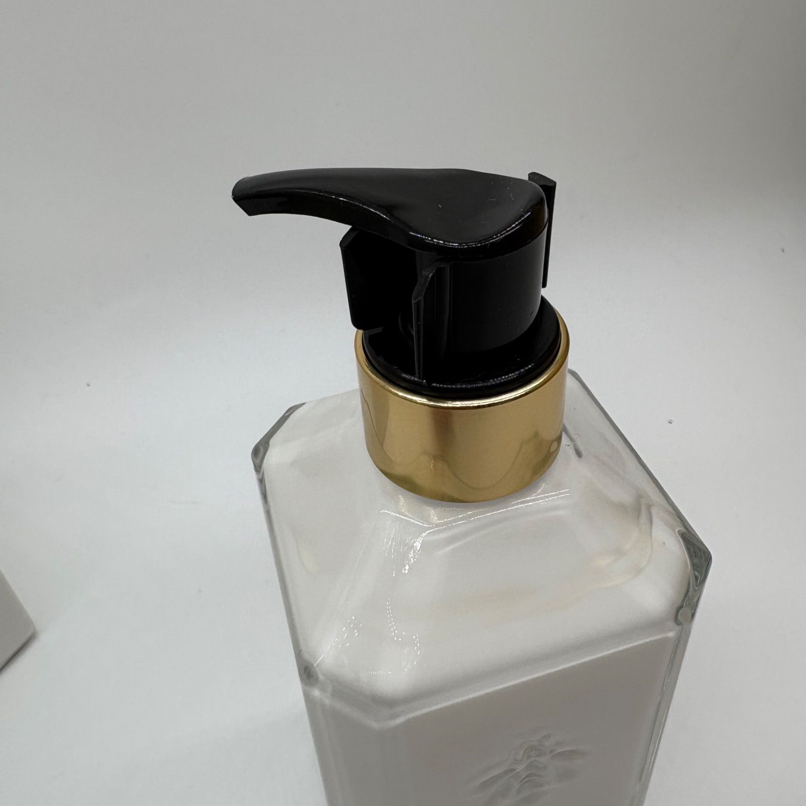 ゲランムスクウートルブランハンド&ボディローション300ml