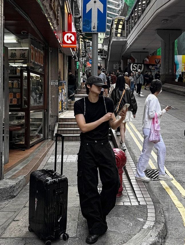 [COSYHARU公式]Shoulder Zipper Deep Black Banpal T-shirt COSYHARU (コシハル) - ショルダージッパーディープブラック半袖