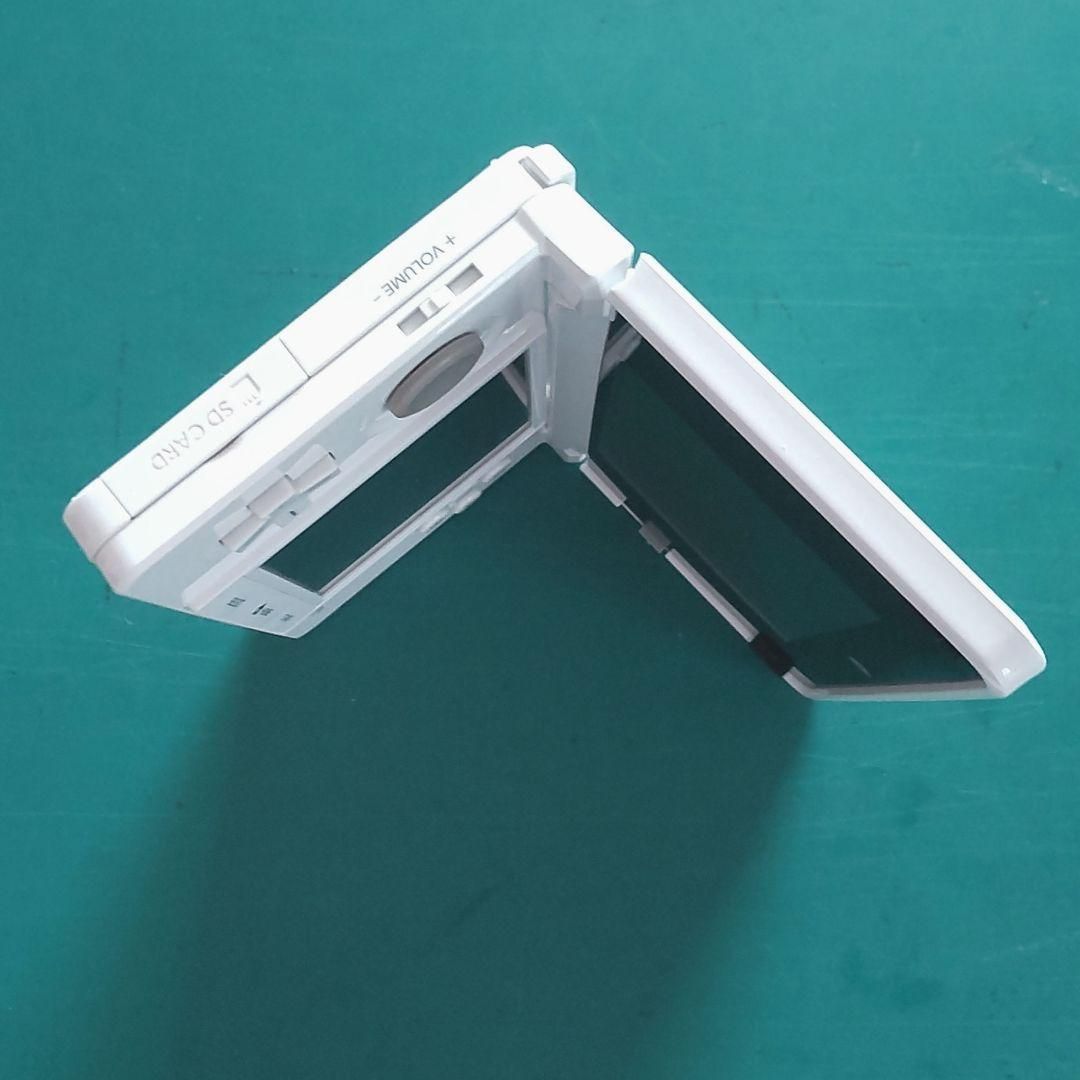 ニンテンドー3DS - F51【中古・良品３DS】ニンテンドー3DS ピュアホワイト外箱 付属品完備 F51【中古・良品3DS】ニンテンドー3DS ピュアホワイト外箱 付属