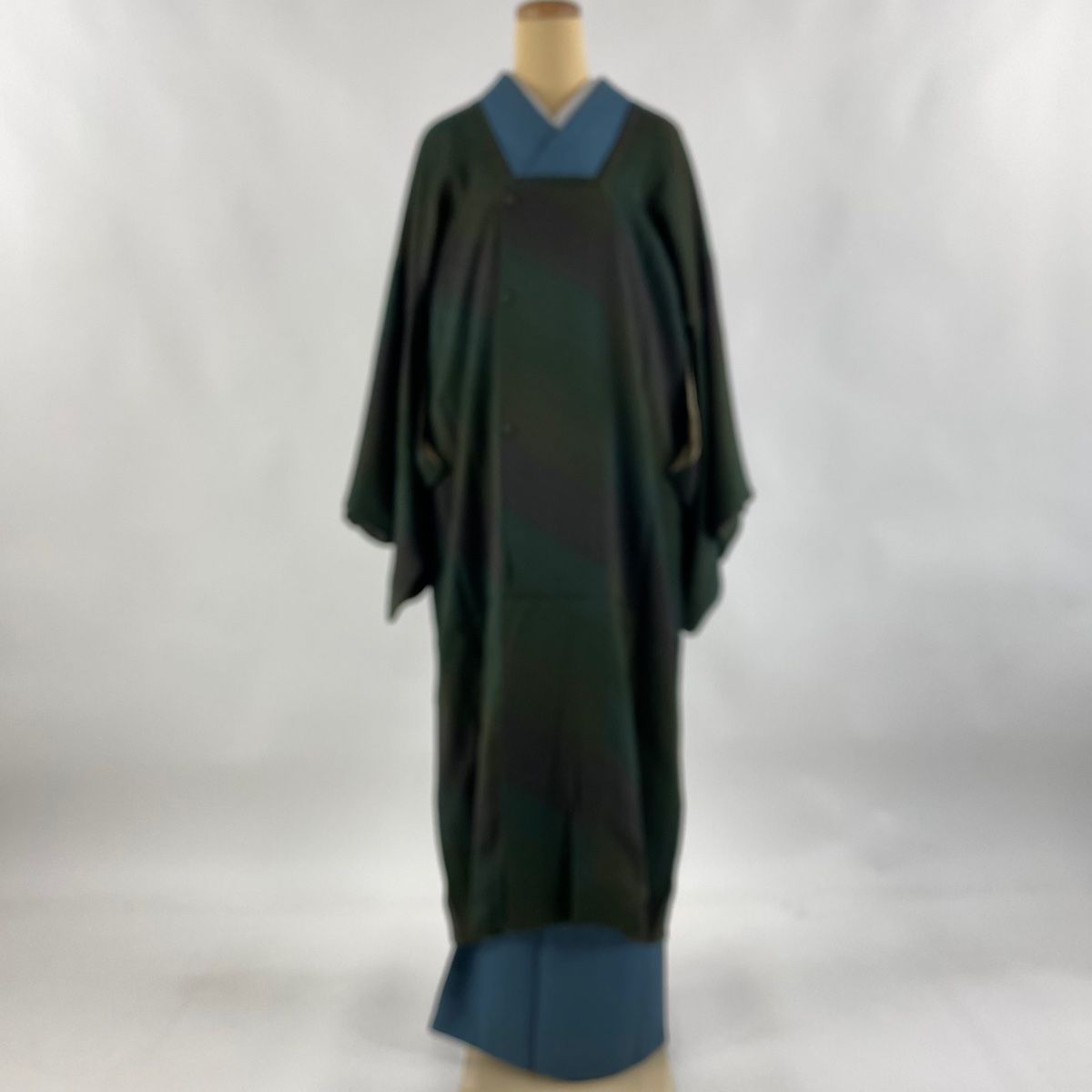 道行 身丈124cm 裄丈69cm L 和装コート 角衿 斜縞 ぼかし 深緑 正絹