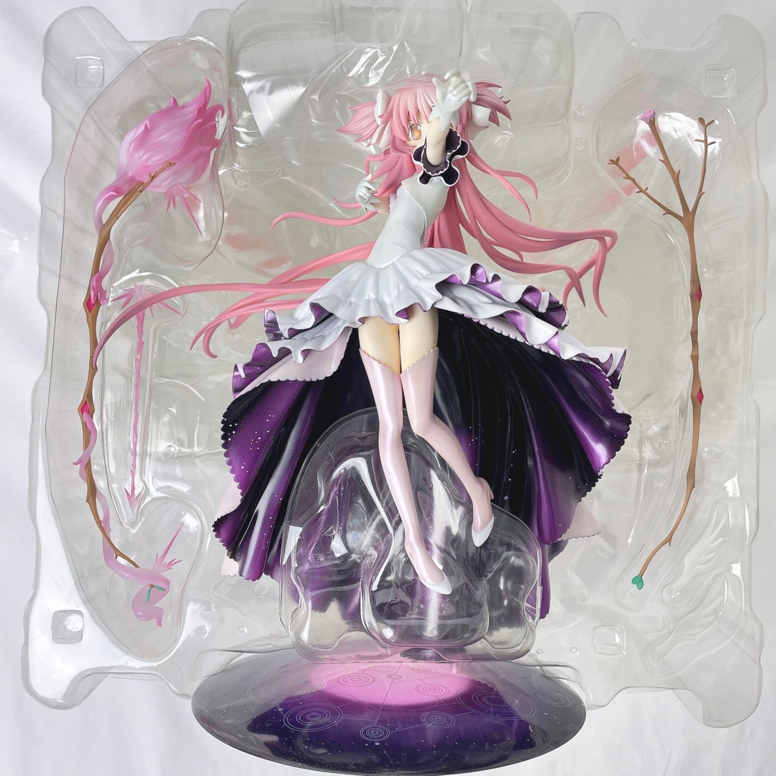 アルティメットまどか 「魔法少女まどか☆マギカ」 1/8 PVC製塗装済完成品 Amazon.co.jp: 魔法少女まどか☆マギカ アルティメットまどか (1