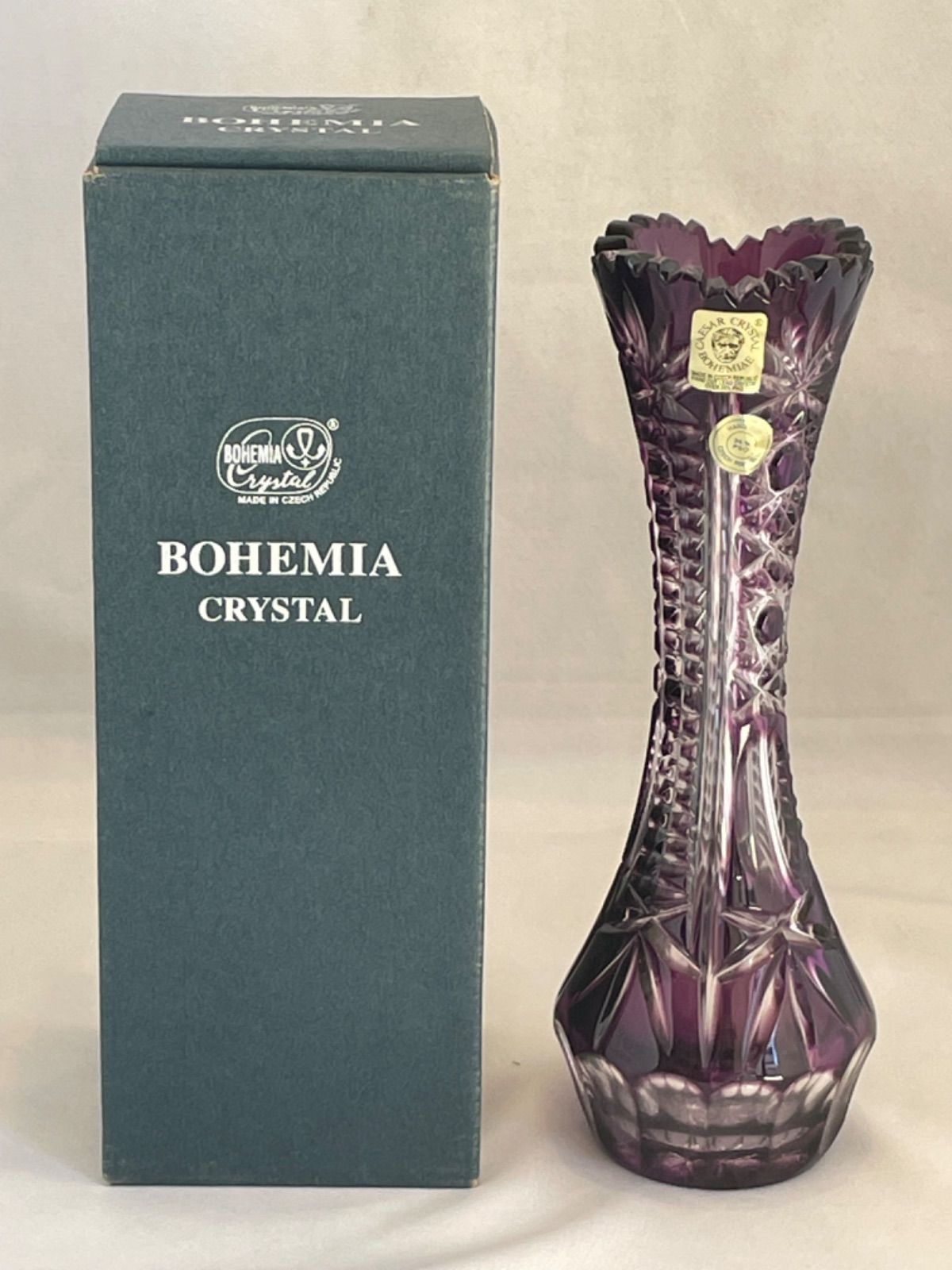 チェコ製ボヘミアン花瓶置物ワイン色