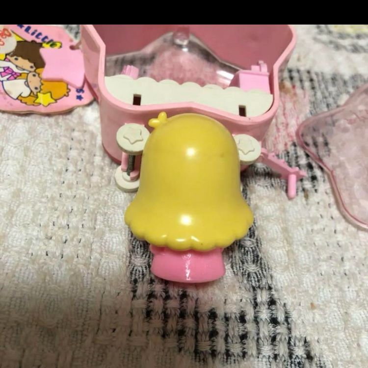 サンリオ 昭和レトロ 1976 キキララのちいさなくるま 星のくるま