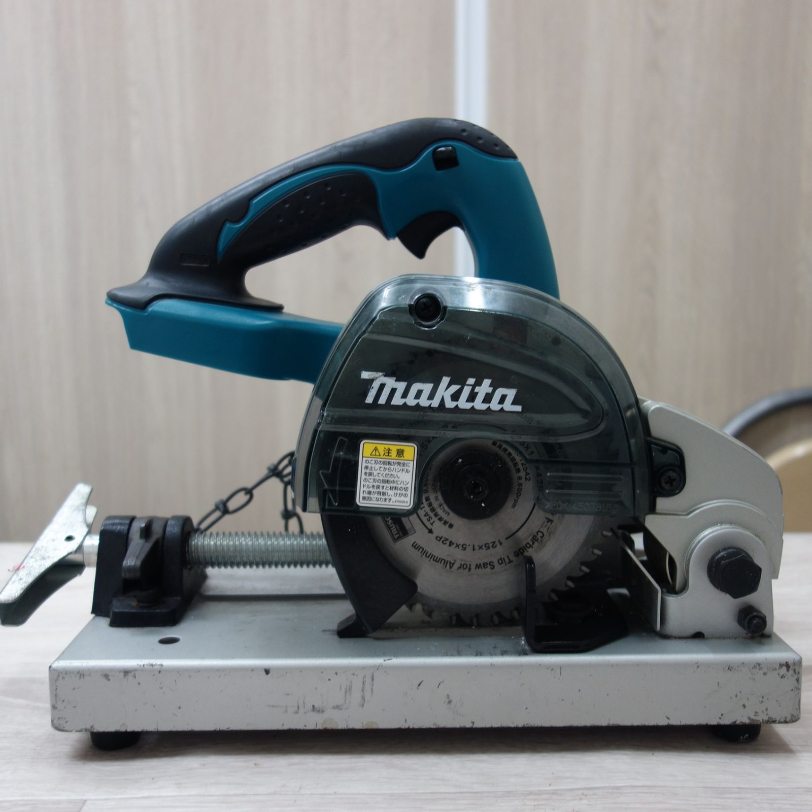 送料無料] ☆マキタ 125mm 充電式 チップソー 切断機 LC540D 電動 工具 makita☆ - メルカリ