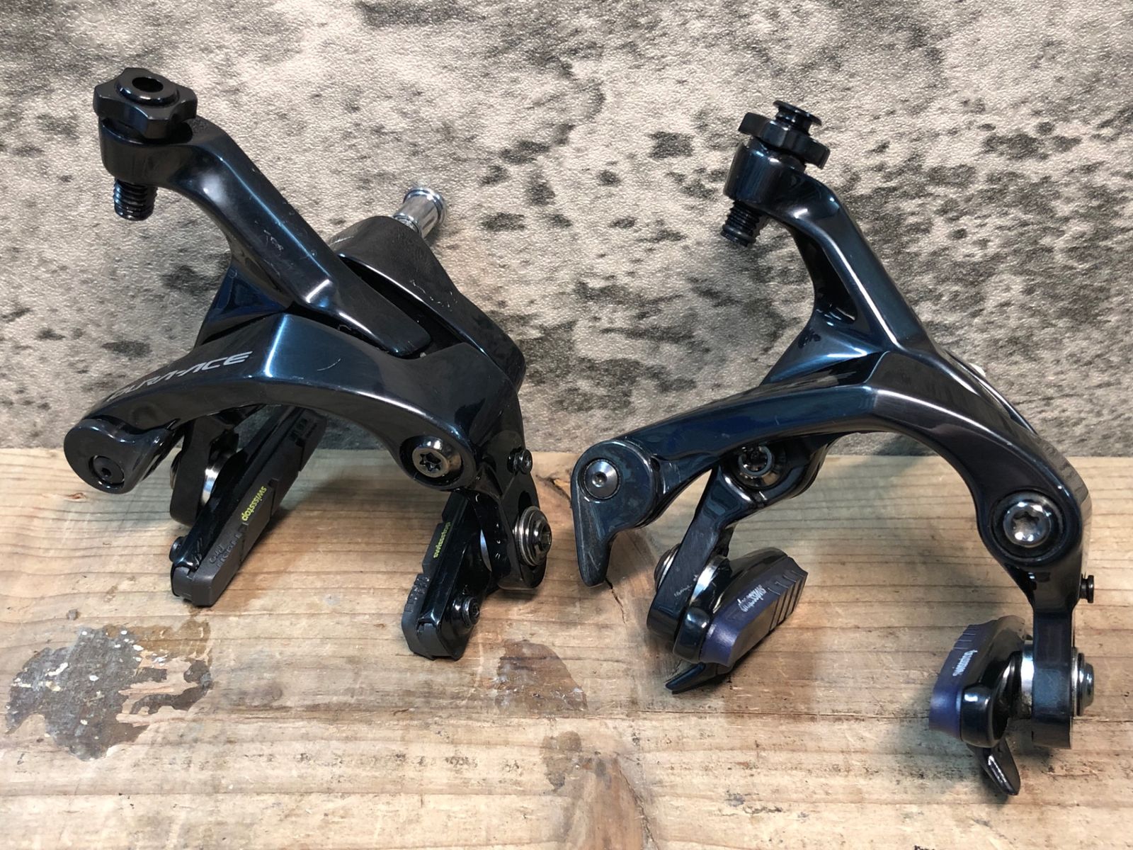 IW447 シマノ SHIMANO デュラエース DURA-ACE BR-R9100