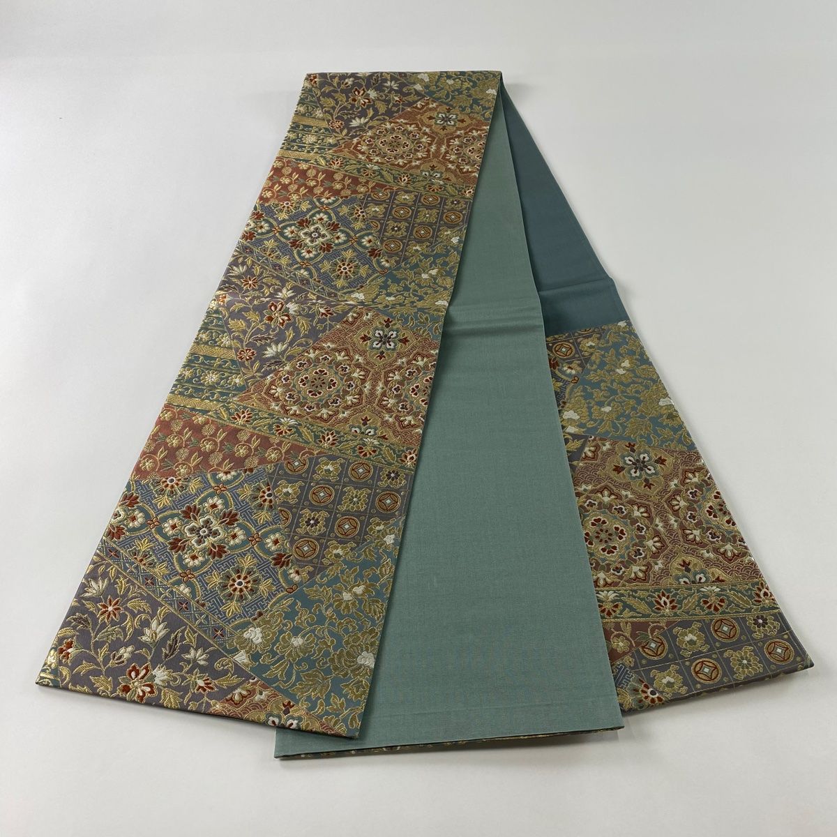 新素材新作 袋帯 美品 秀品 名物裂華文 笹蔓 金糸 刺繍 灰緑 六通 正絹 着物・浴衣