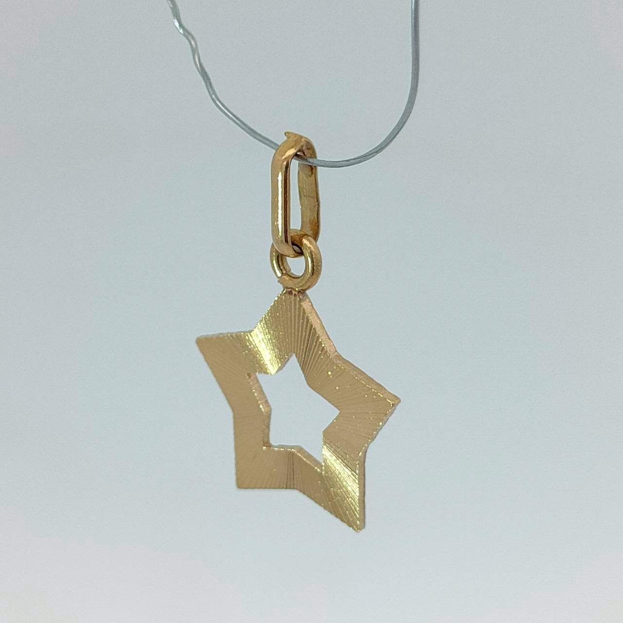 ネックレストップ 0.43ｇD310