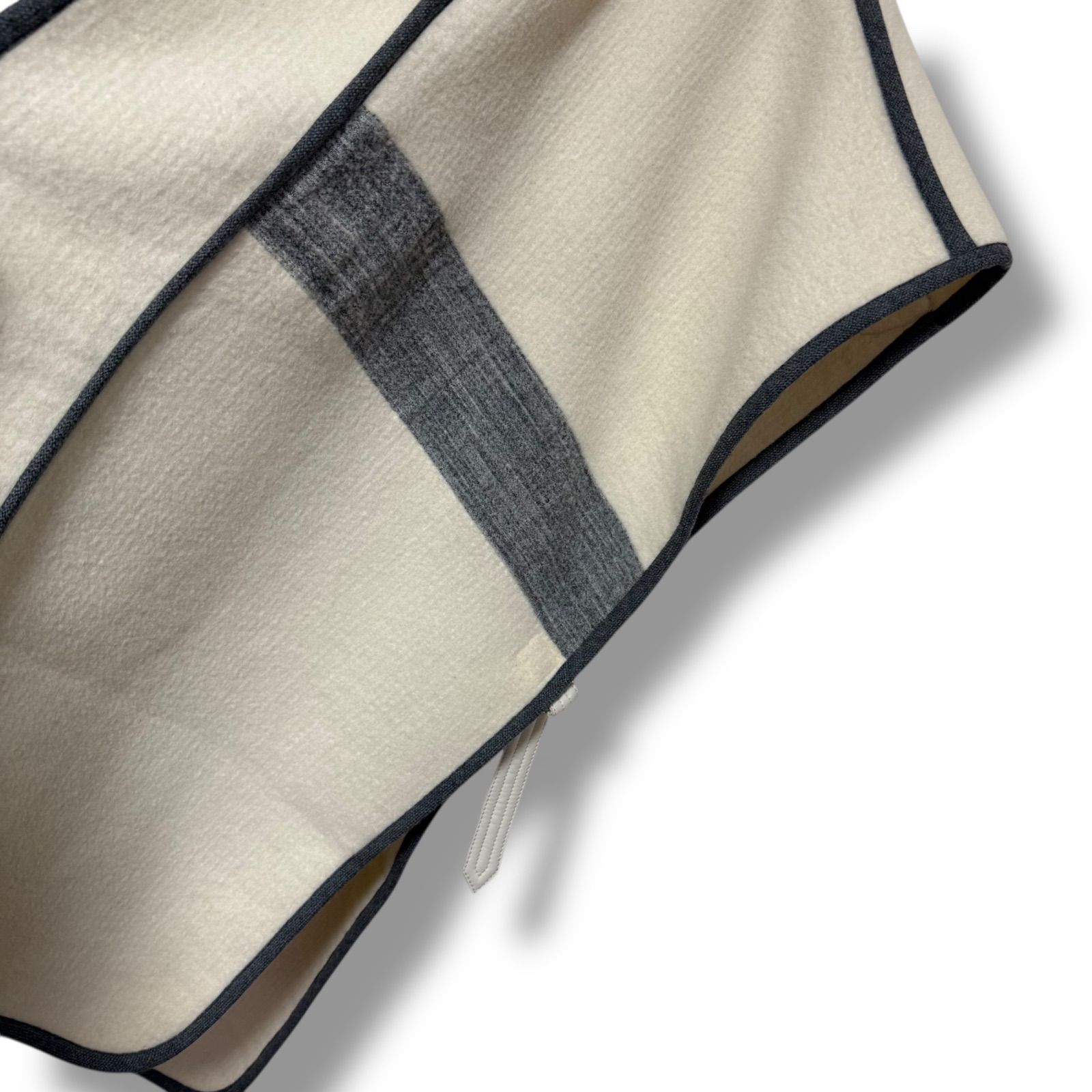 バージンウール ポンチョ