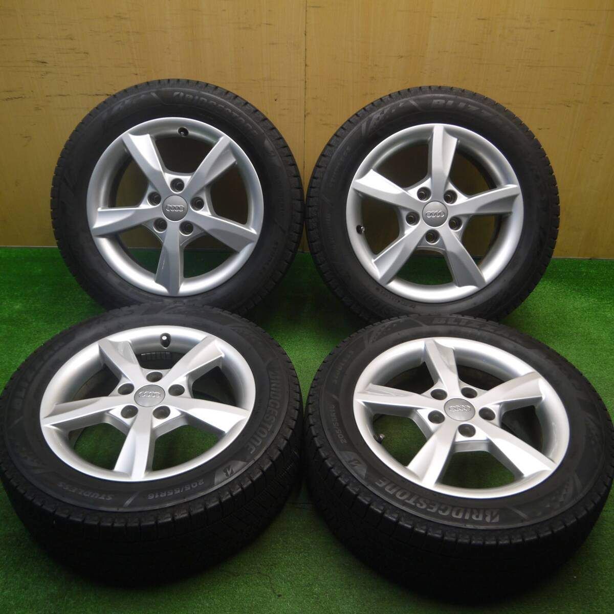 アウディ 純正ホイール スタッドレス 205/55R16 ダンロップ アウディ 純正ホイール スタッドレス 205/55R16 ダンロップ