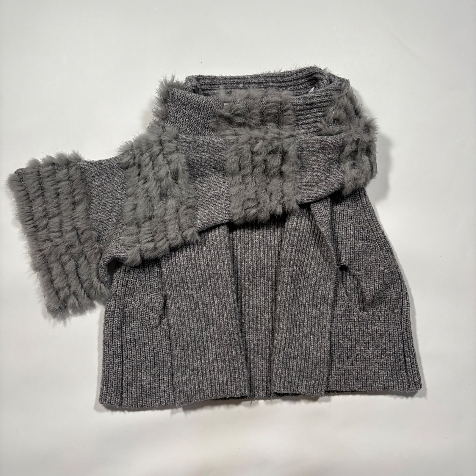 PINKO ピンコ ウール アルパカ ラビットファー ポンチョ ニット カーディガン グレー イタリア製 羽織り リアルファー