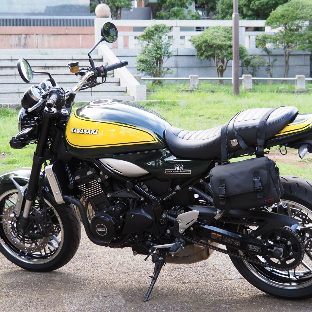 ベルトループ付きサドルバッグサポート